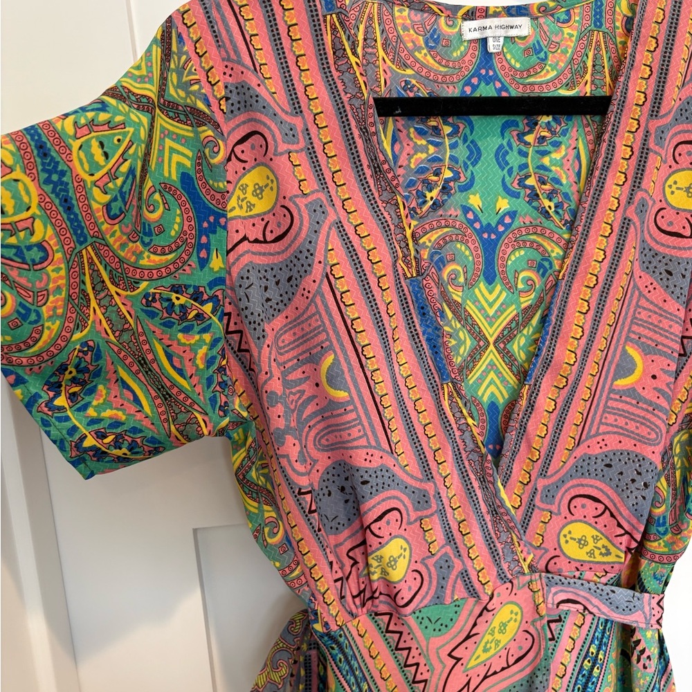 Karma highway wrap tie silk dress. - Picture 5 of 6